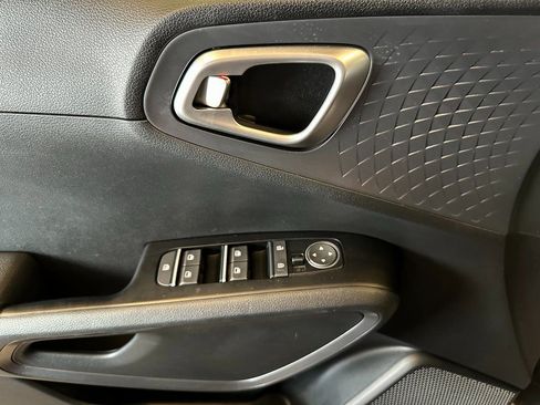 Used 2020 Kia Soul GT-Line w/ GT 2.0L Power Sunroof Package FWD image 18