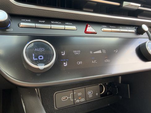New 2026 Hyundai Sonata Limited FWD image 38