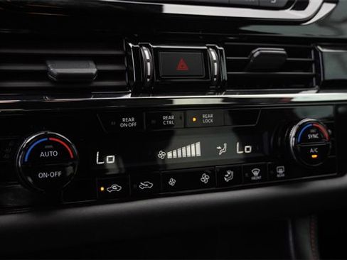 Used 2024 Nissan Pathfinder Rock Creek image 27