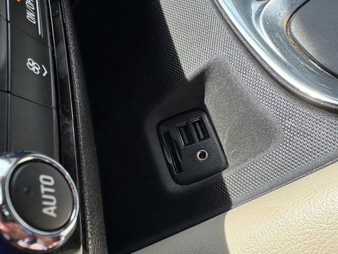 Used 2020 Buick Enclave Essence FWD image 19