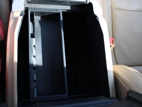 Used 2019 Ford F250 Lariat w/ Lariat Ultimate Package image 39