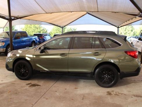 Used 2018 Subaru Outback 2.5i Premium image 4