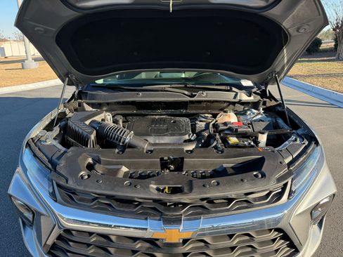 Used 2025 Chevrolet Blazer LT image 31