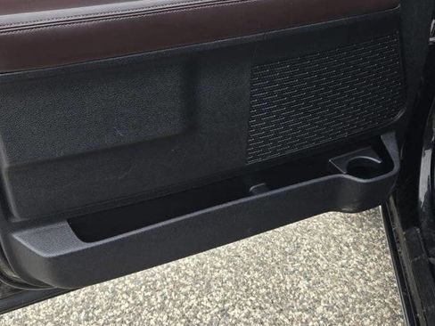 Used 2017 Ford Expedition Platinum image 9