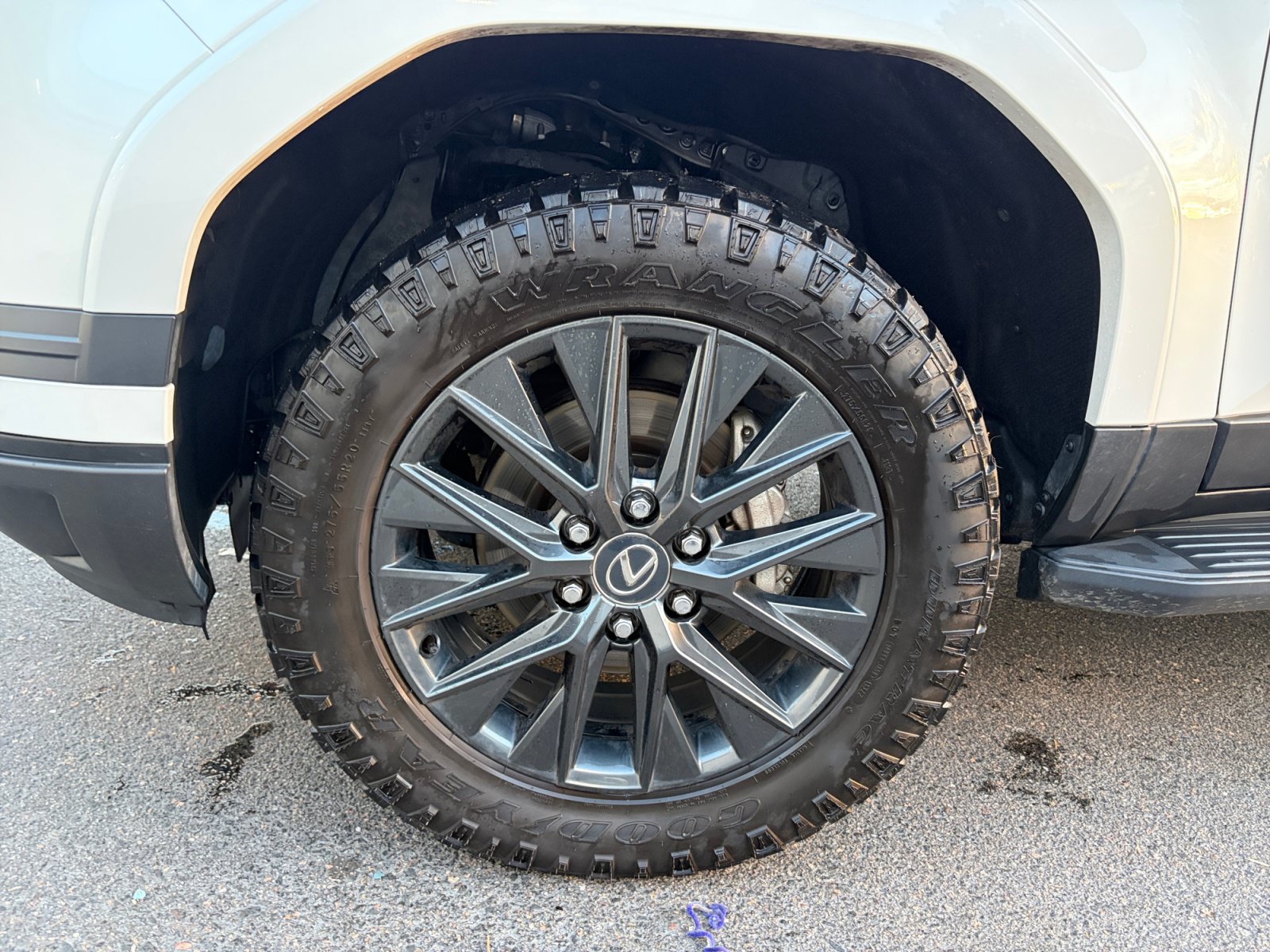 Used 2024 Lexus GX 550 w/ Cold Area Package AWD/4WD image 24
