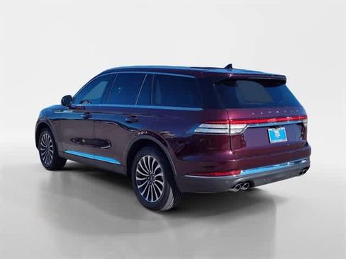 Used 2024 Lincoln Aviator AWD w/ Premium Package image 3