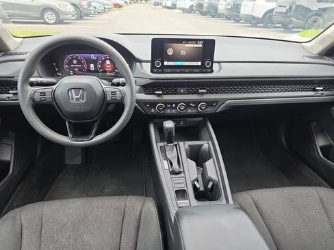 Used 2023 Honda Accord EX image 7