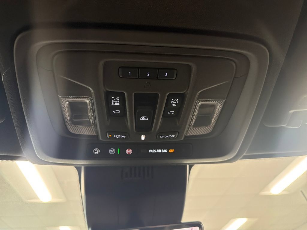 New 2026 GMC Sierra 3500 Denali w/ Denali Reserve Package AWD/4WD image 14