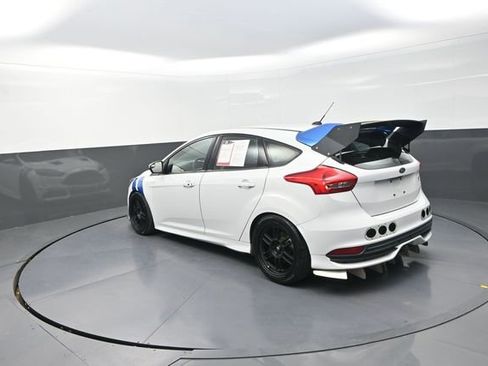 Used 2018 Ford Focus ST image 56