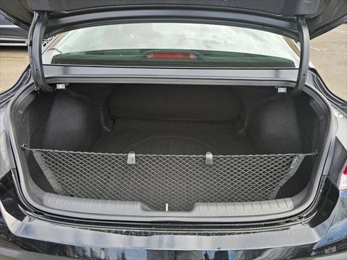 New 2026 Hyundai Elantra Hybrid FWD image 12