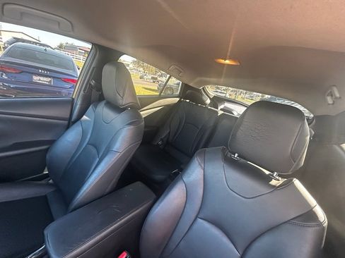 Used 2017 Toyota Prius Prime Advanced image 10