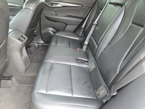 Certified 2022 Buick Envision Preferred FWD image 25