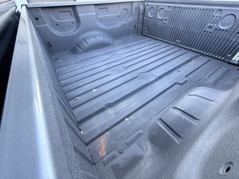 Used 2021 Nissan Titan S w/ S Utility Package image 34