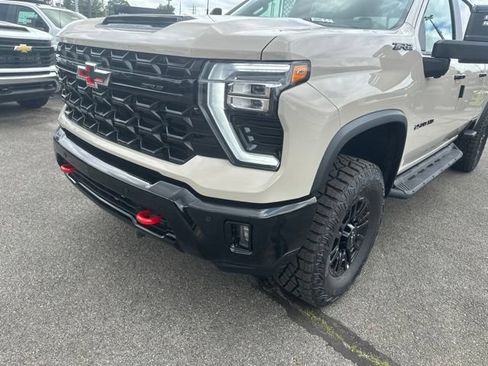 New 2026 Chevrolet Silverado 2500 ZR2 w/ LPO, Dark Essentials Package AWD/4WD image 9