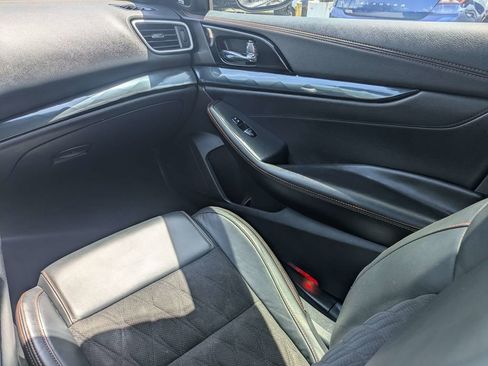 Used 2021 Nissan Maxima SR w/ Sport Mat Group FWD image 16
