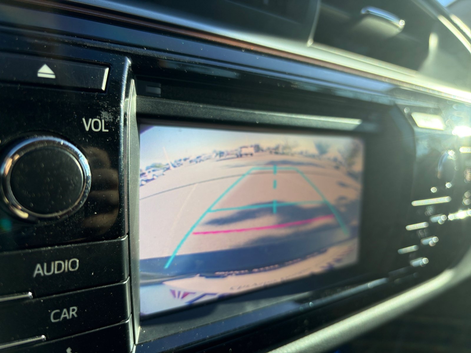 Used 2016 Toyota Corolla LE FWD image 19