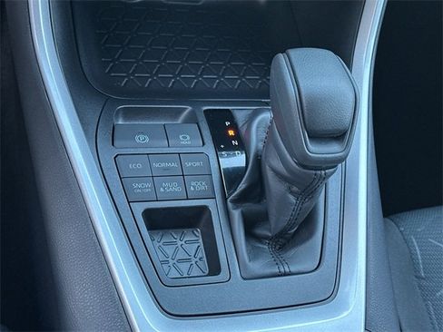 New 2025 Toyota RAV4 XLE image 28