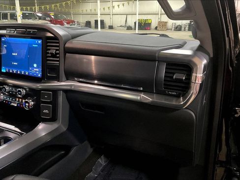 Used 2021 Ford F150 Lariat w/ Equipment Group 502A High AWD/4WD image 15