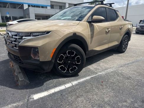 Used 2023 Hyundai Santa Cruz SEL Premium AWD/4WD image 2