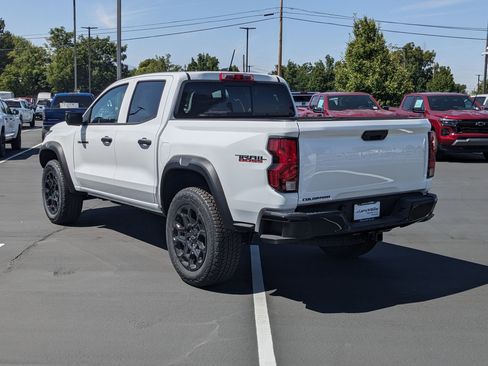 New 2026 Chevrolet Colorado Trail Boss AWD/4WD image 3