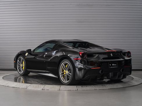 Used 2016 Ferrari 488 Spider RWD image 11