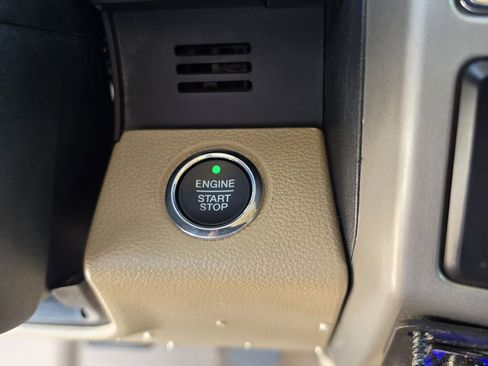 Used 2015 Ford F150 4x4 SuperCrew image 26
