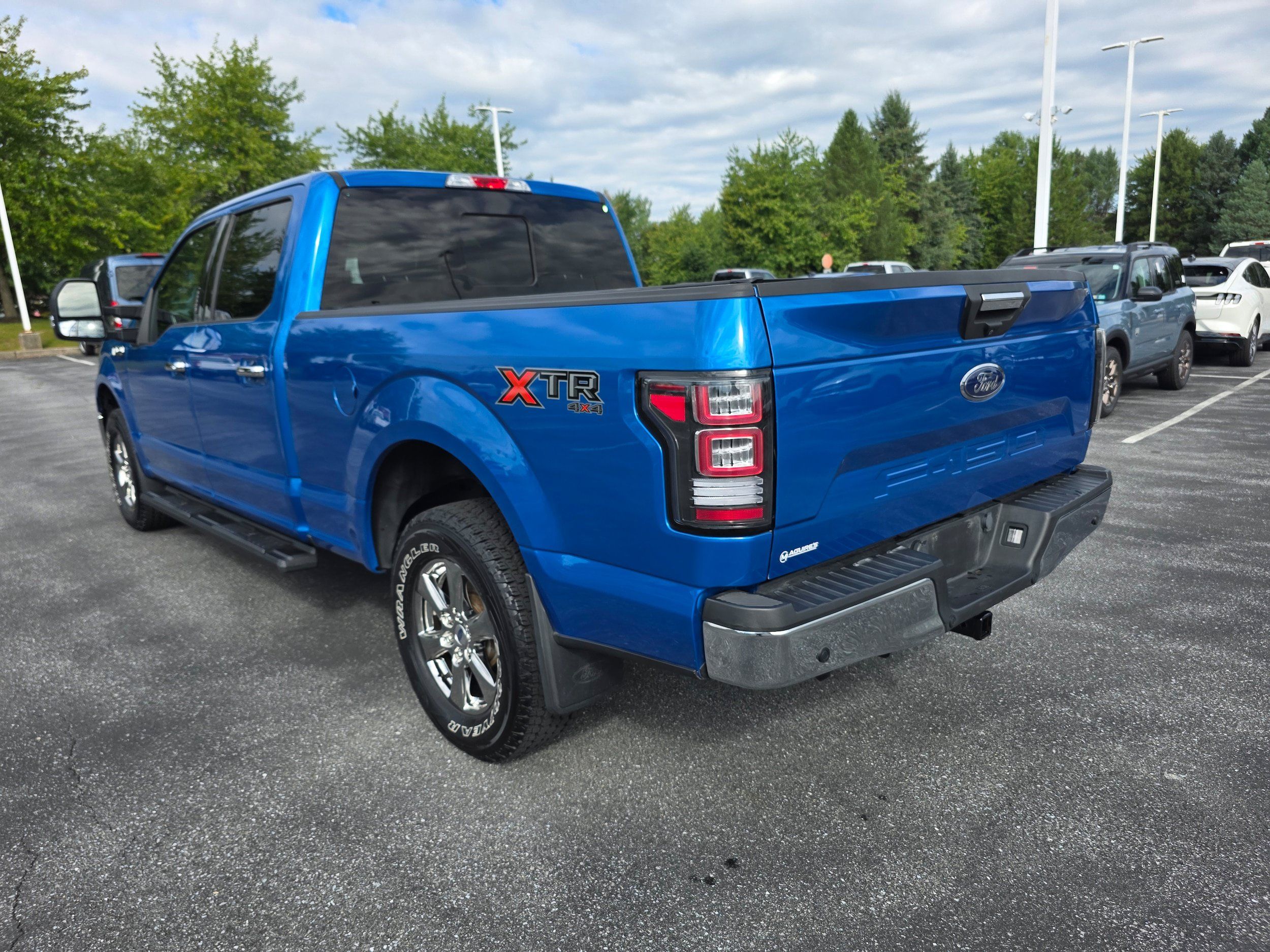 Used 2020 Ford F150 XLT w/ Equipment Group 302A Luxury AWD/4WD image 3
