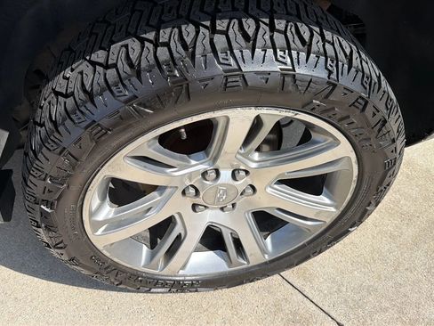 Used 2016 Cadillac Escalade Premium AWD/4WD image 34