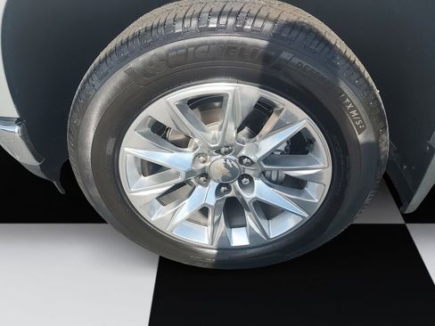 Used 2022 Chevrolet Silverado 1500 LTZ w/ LTZ Convenience Package II image 13