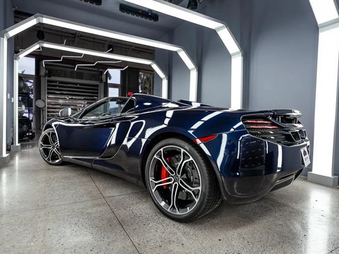 Used 2014 McLaren MP4-12C Spider RWD image 6