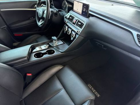 Used 2023 Genesis G70 2.0T RWD image 15