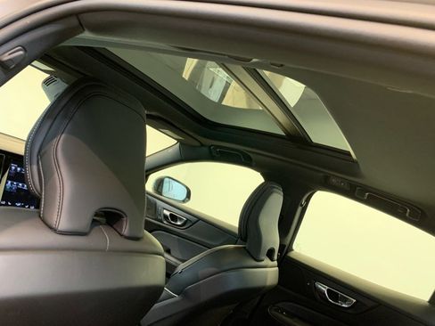 Used 2019 Volvo S60 T6 R-Design AWD/4WD image 38