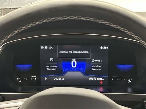 Certified 2022 Volkswagen Tiguan SE w/ Panoramic Sunroof Package image 8