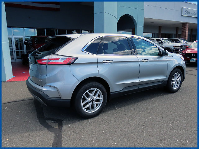 Used 2024 Ford Edge SEL AWD/4WD image 7
