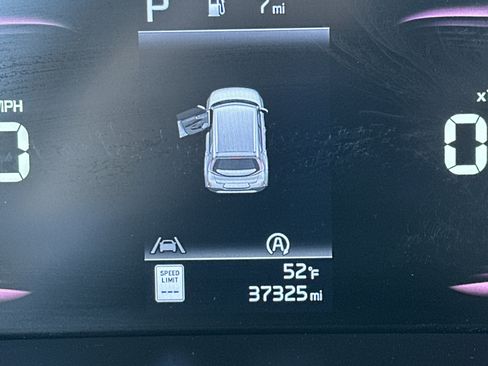 Used 2023 Kia Soul LX w/ LX Technology Package image 22