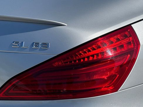 Used 2018 Mercedes-Benz SL 63 AMG image 26