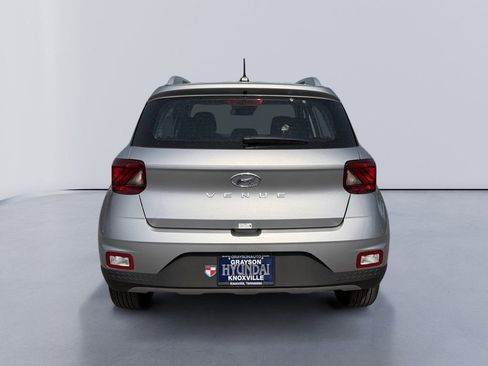 New 2026 Hyundai Venue SEL FWD image 4