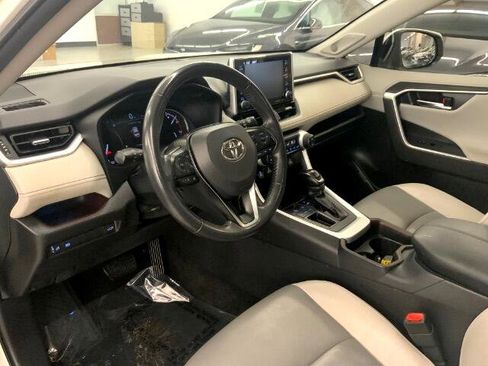 Used 2020 Toyota RAV4 Limited w/ All Weather Liner Package image 27