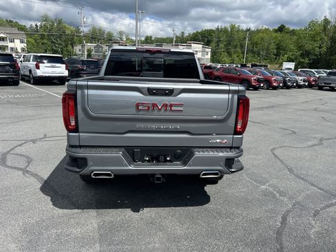 New 2026 GMC Sierra 1500 AT4 w/ AT4 Premium Package AWD/4WD image 8