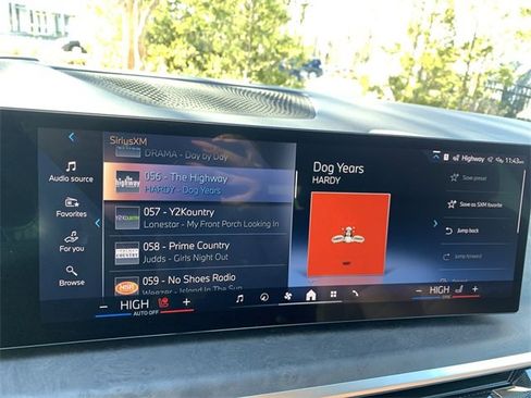 Used 2025 BMW X7 xDrive40i image 24