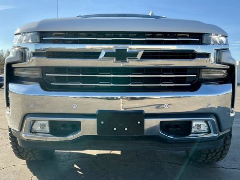Used 2022 Chevrolet Silverado 1500 LTZ image 9