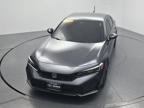 Used 2025 Honda Civic LX image 40