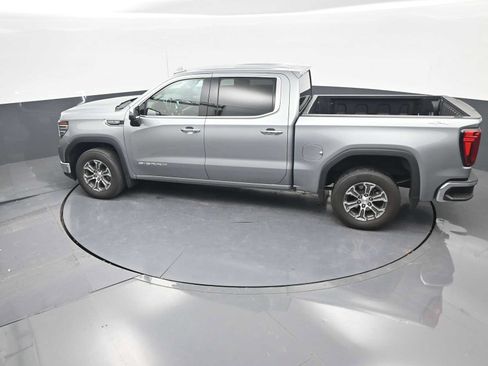 Used 2025 GMC Sierra 1500 SLT AWD/4WD image 13