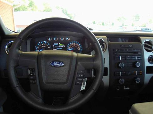 Used 2011 Ford F150 XLT w/ XLT Chrome Pkg AWD/4WD image 6