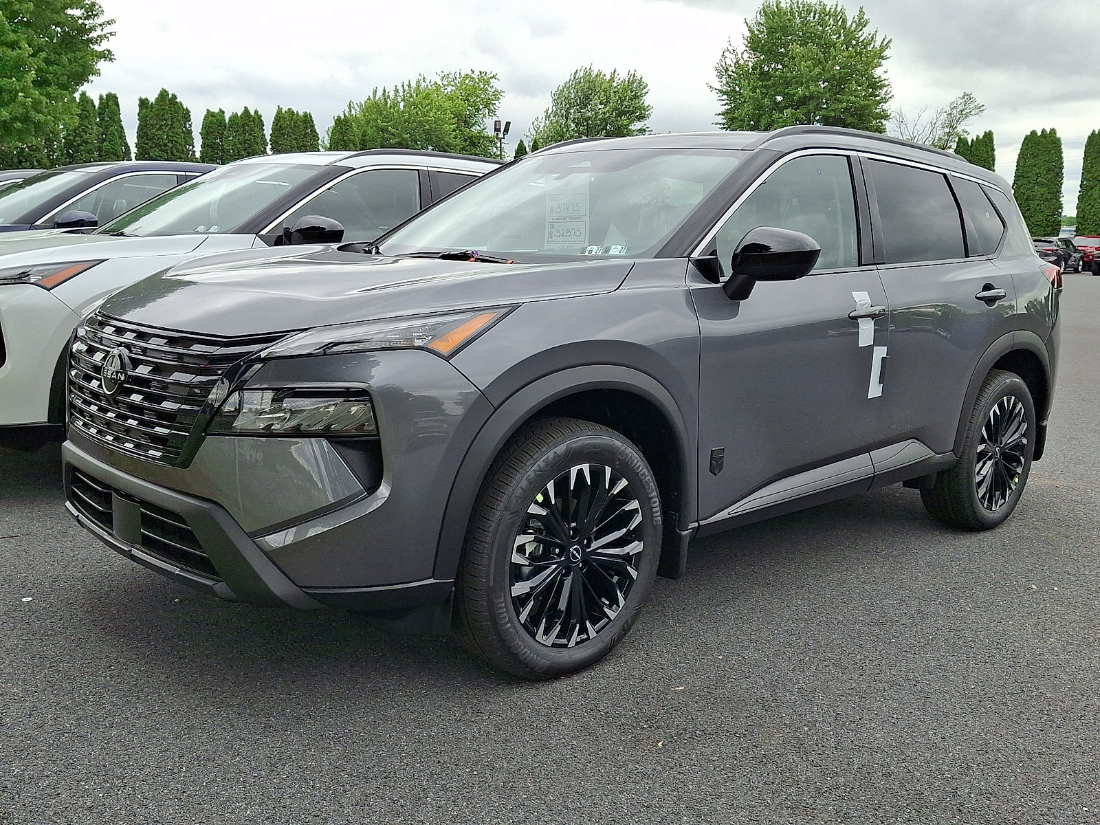 New 2026 Nissan Rogue Dark Armor AWD/4WD image 3