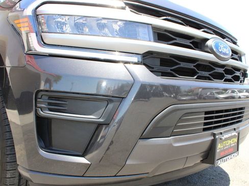Used 2024 Ford Expedition Max XLT RWD image 5