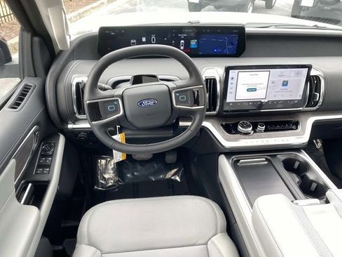 New 2026 Ford Expedition Max Platinum w/ Platinum Ultimate Package image 13