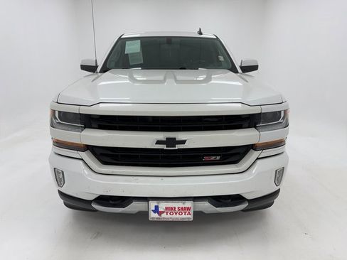 Used 2018 Chevrolet Silverado 1500 LT w/ Texas Edition image 3