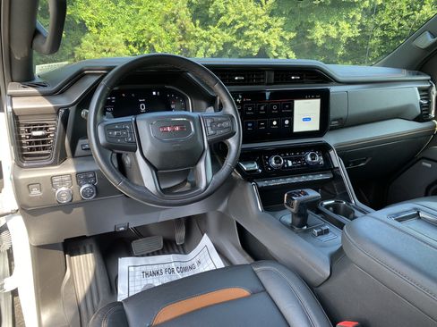 Used 2022 GMC Sierra 1500 AT4 w/ AT4 Premium Package AWD/4WD image 37