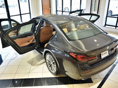 Used 2023 BMW 540i xDrive w/ Premium Package AWD/4WD image 8